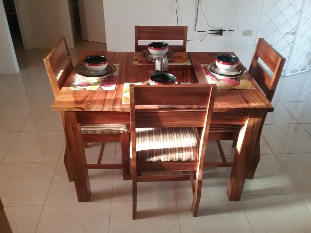 Cheerful 2-Bedroom Home In Falmouth Garden מראה חיצוני תמונה